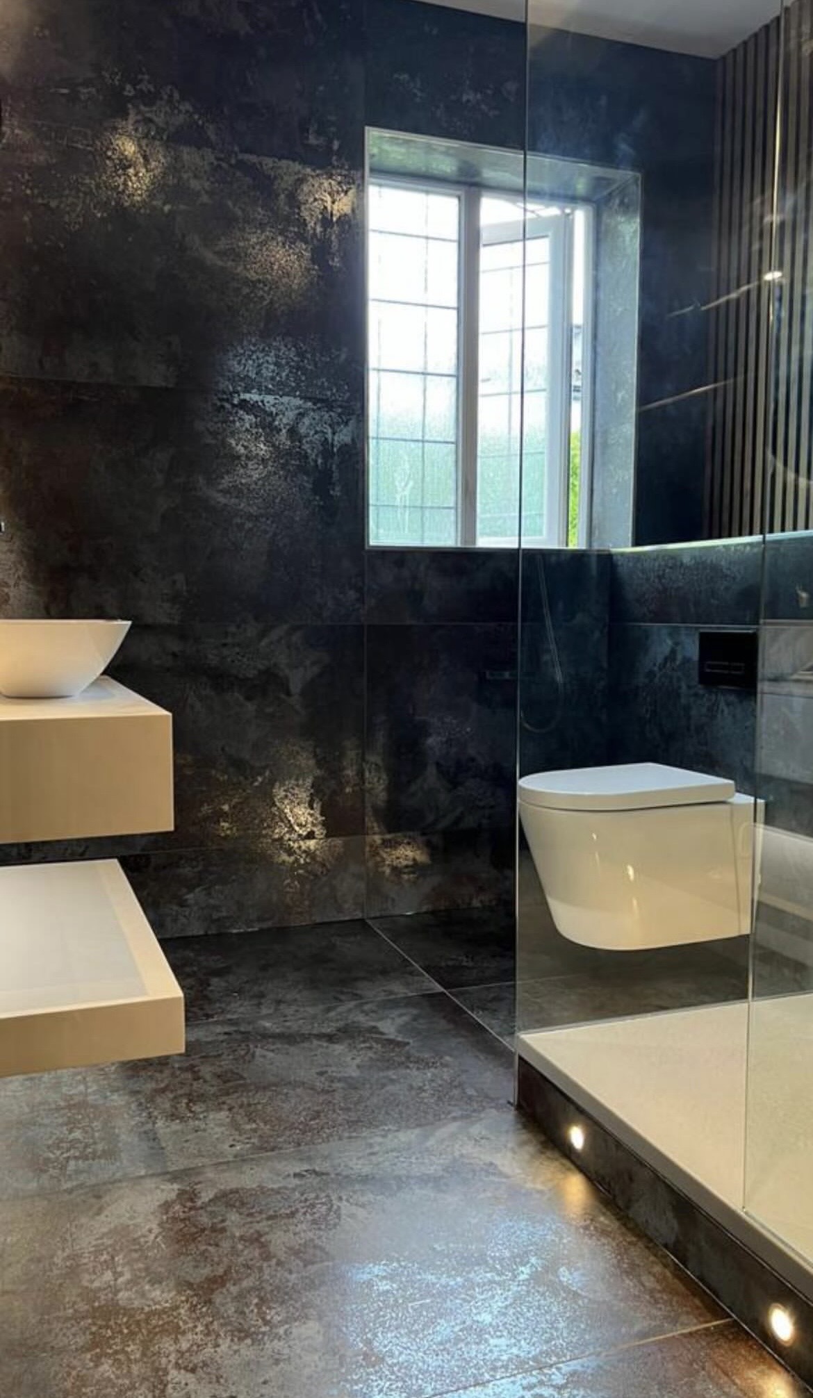 Porcelain tiles for a sharper, cleaner hard-surface look