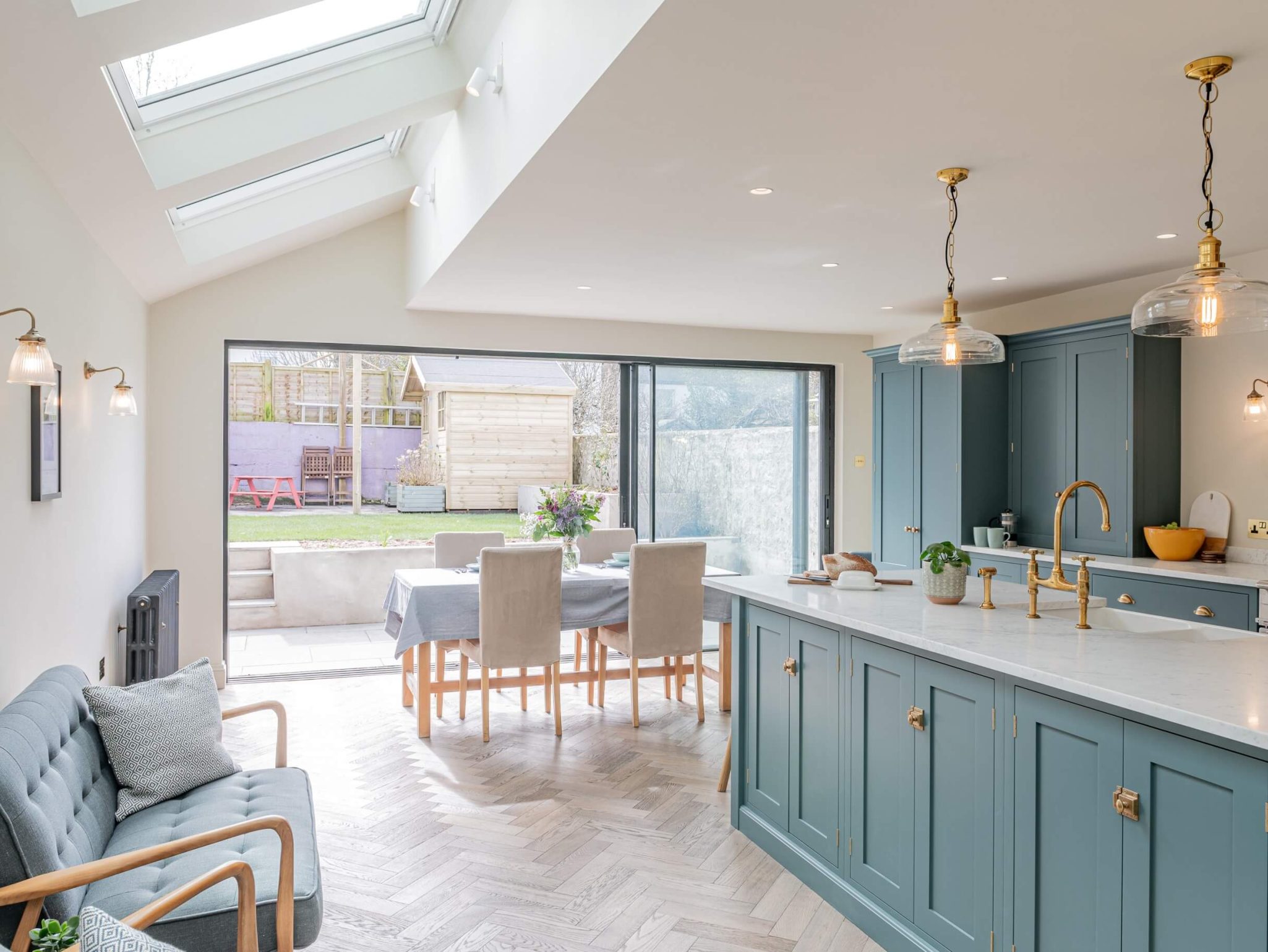 Porcelain style kitchen flooring in a modern interior