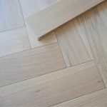 OXFORD HERRINGBONE LIGHT OAK WOOD FLOORING 14 X 90 X 450 (MM)