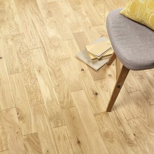 Windsor Narrow Brushed Solid Oak Wood Flooring 18 x 90 (mm)